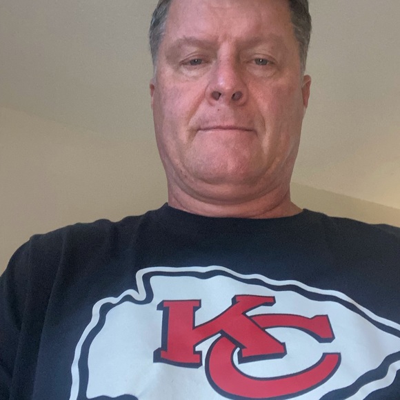 Profile Picture of Dave Barlow (@dbarlow731) on Poshmark
