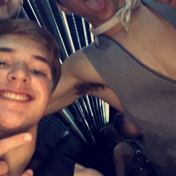 Profile Picture of Brady Auderer (@bradyauderer) on Poshmark