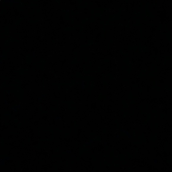 Profile Picture of Ava Laymance (@avaa0713) on Poshmark