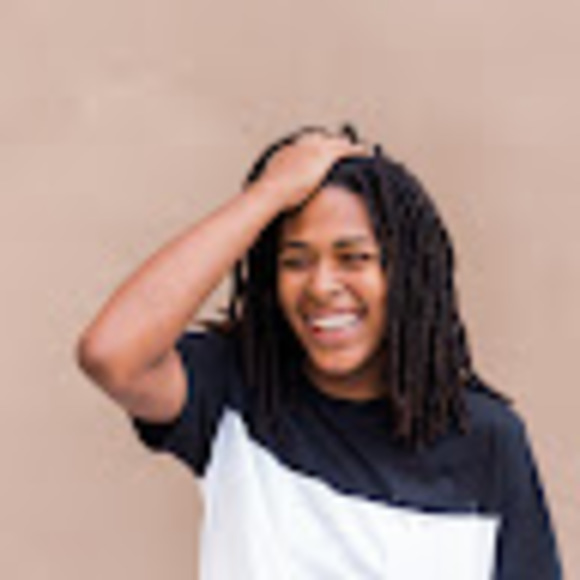 Profile Picture of Dejannay Botley (@dejannayb) on Poshmark