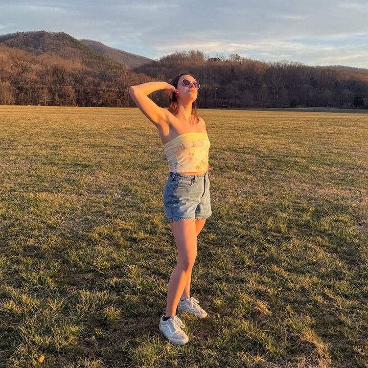 Profile Picture of Alyssa (@alyssavarg) on Tiktok