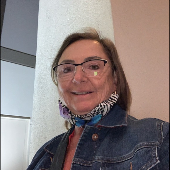 Profile Picture of Brenda Poncelet (@blponcelet) on Poshmark