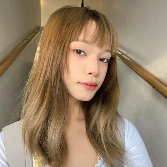 Profile Picture of Yoon Yoon (@yoon_i) on Poshmark