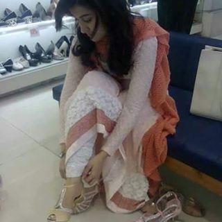 Profile Picture of Amreen Ansari (@zareen.ansari.942) on Facebook
