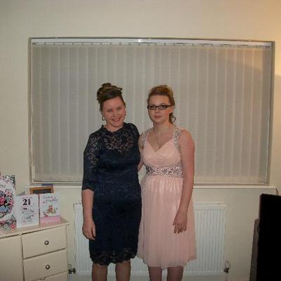 Profile Picture of Joanne Lovett (@LovettJo2015) on Twitter