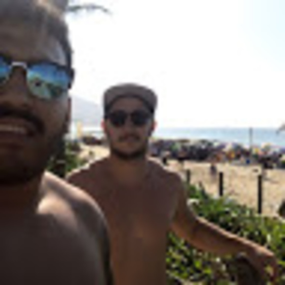 Profile Picture of Lucas Liporaci (@lucasliporacii) on Poshmark