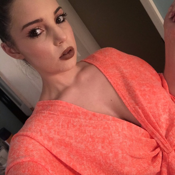 Profile Picture of Andrea Generali (@agen567) on Poshmark