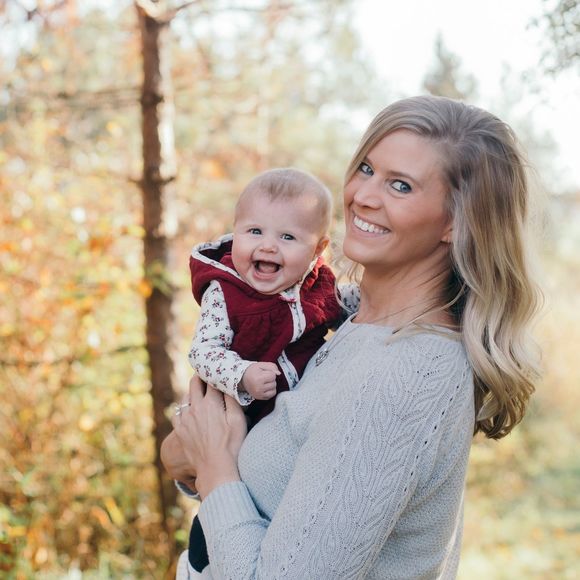 Profile Picture of Miranda Starbird (@mirandastarbird) on Poshmark