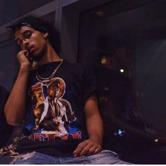 Profile Picture of Janh Javier (@janhjavier) on Poshmark