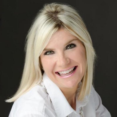 Profile Picture of Debbie Pruitt (@ATXluxury) on Twitter