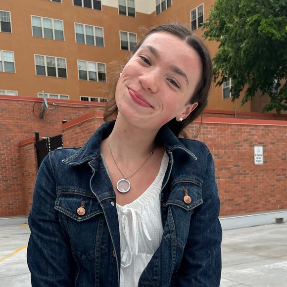 Profile Picture of Paige Higgins (@paigehiggins721) on Poshmark