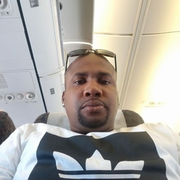 Profile Picture of Carlus Coley (@carluscoley) on Poshmark