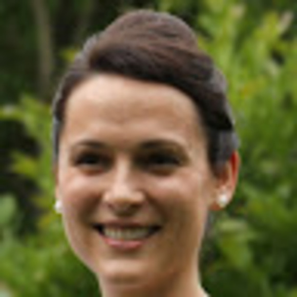 Profile Picture of Gina Brodtmann (@ginabrodtmann) on Poshmark