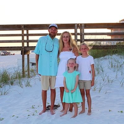 Profile Picture of Jan Oswalt (@Jan91562257) on Twitter