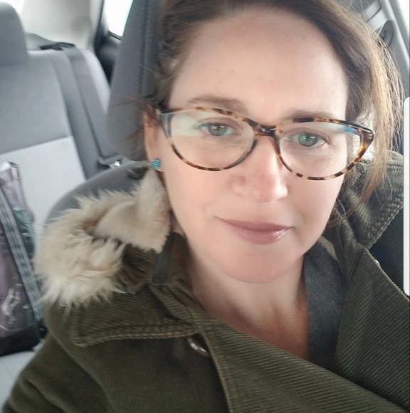 Profile Picture of Shellon Matheson (@mathesonshellon) on Poshmark