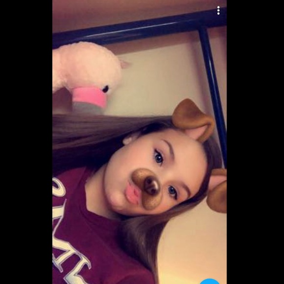 Profile Picture of Leah Haselby (@leahhaselby) on Poshmark