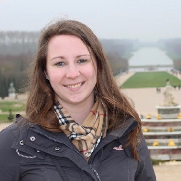 Profile Picture of Katie Lugauer (@klugauer) on Poshmark