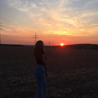 Carla Bräuninger - Facebook Profile Picture of Carla Bräuninger (@carla.brauninger.3) on Facebook