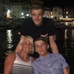 Profile Picture of Julie Fallon-Turner (@juliefallonturner) on Instagram