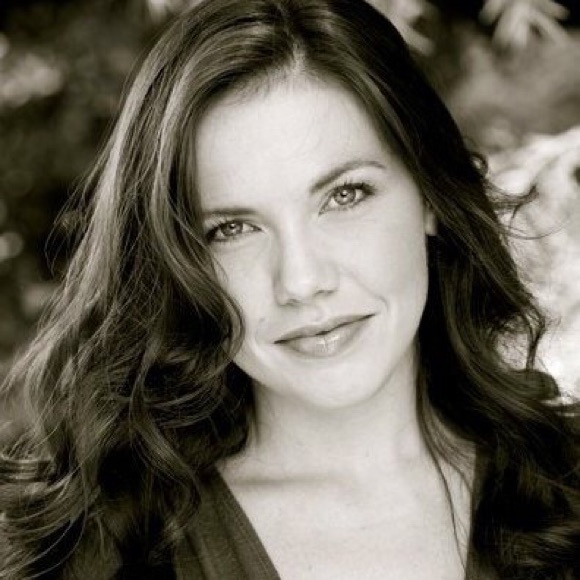 Profile Picture of Lisa Chapetta (@lavendercrow) on Poshmark