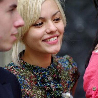 Profile Picture of Gabriela Popescu (@gabriela1407) on Twitter