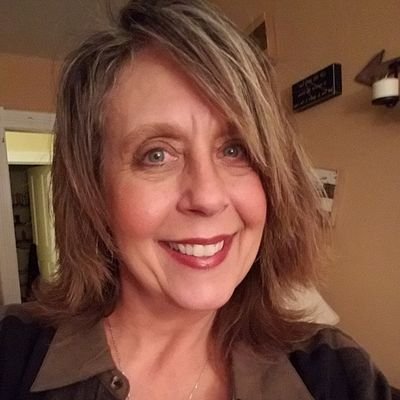 Profile Picture of Lori Munson (@LoriMunson3) on Twitter