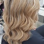 Profile Picture of Laura Conway (@laura.loveshair) on Instagram