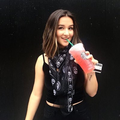 Profile Picture of Mackenzie Martin (@kenzmart) on Twitter