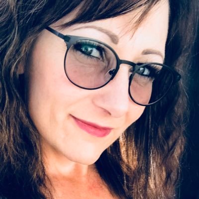 Profile Picture of Bonnie J Armstrong (@BonnieJArmstro1) on Twitter