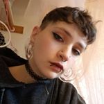 Profile Picture of Renee Pulrang (@blusheddead) on Instagram