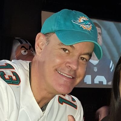 Profile Picture of Marc Pizzano (@MarcPizzano) on Twitter