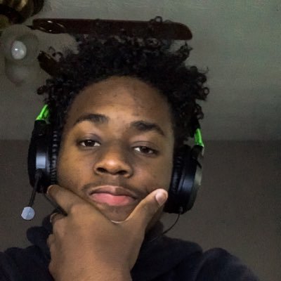 Profile Picture of Brent Reyes (@BrentGoingBrazy) on Twitter