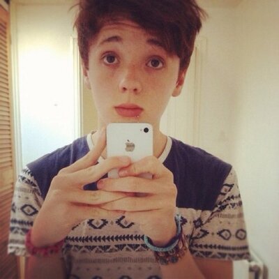 Profile Picture of Joseph Maybury (@come_at_me_ho3) on Twitter