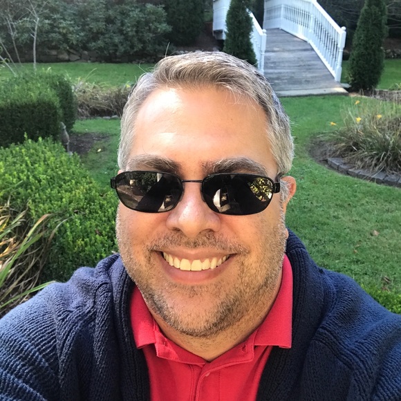 Profile Picture of Chtistopher Conlee (@crconlee) on Poshmark