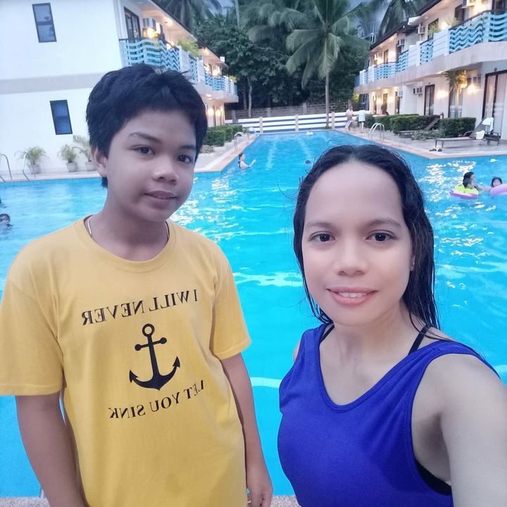 Profile Picture of Jump rope (Shari B.) (@sharibordeos) on Tiktok