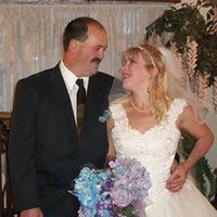 Profile Picture of Keeping It Local Ferron (@jenniferferron) on Pinterest