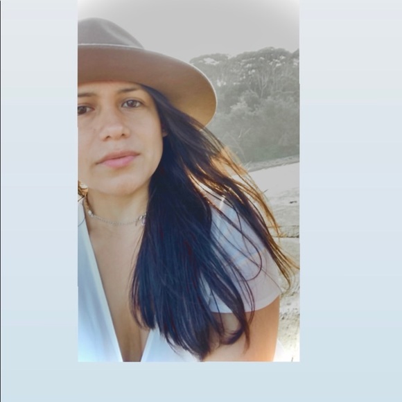 Profile Picture of Norma Ojeda (@noryen) on Poshmark