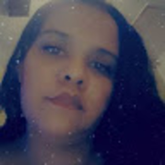 Andrea Janisse - Poshmark Profile Picture of Andrea Janisse (@mrsjanisse1822) on Poshmark