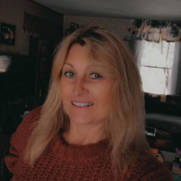 Profile Picture of Barbara Hintzen (@bhintze1) on Poshmark