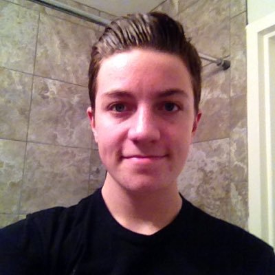 Profile Picture of Daniel LeMoine (@RedVelvetCrazy) on Twitter