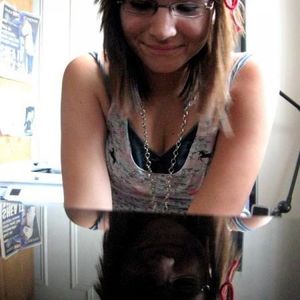 Profile Picture of Carla Sinclair (@catinthehat94) on Myspace