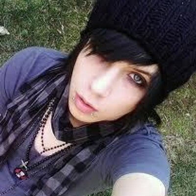 Profile Picture of Alyssa Moyer (@AlyluvsAndy) on Twitter