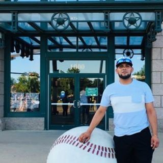 Profile Picture of Hector J Flores (@hectorj.flores.355) on Facebook