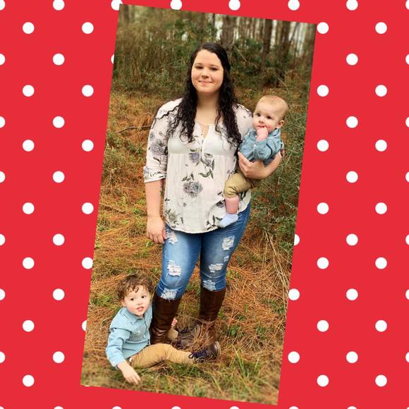 Profile Picture of Katie Banks (@katiebanks440) on Poshmark