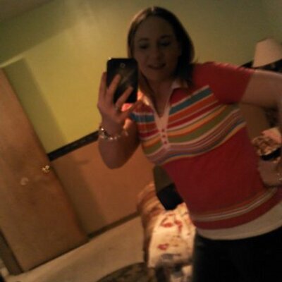Profile Picture of Mandy Thompson (@MandyManning715) on Twitter