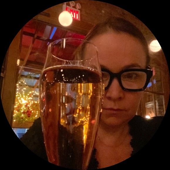 Profile Picture of Leila Moore (@lacm76) on Poshmark