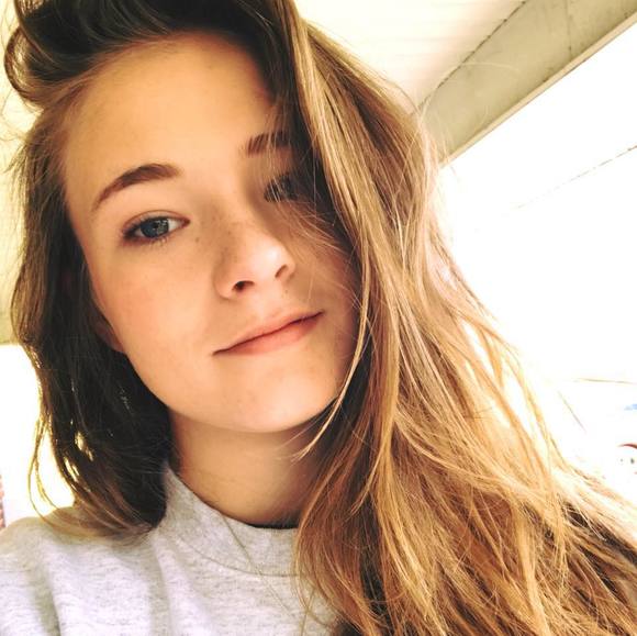 Profile Picture of Jessica Branks (@jessicabranks) on Poshmark