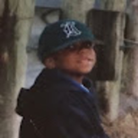 Bishop Mitchell - Poshmark Profile Picture of Bishop Mitchell (@bishopmitch23) on Poshmark