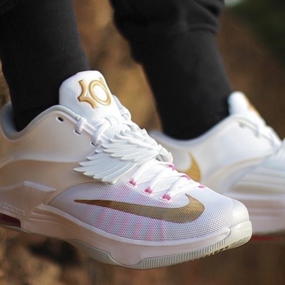 Profile Picture of Andrew Childs (@andrew_j_childs) on Poshmark