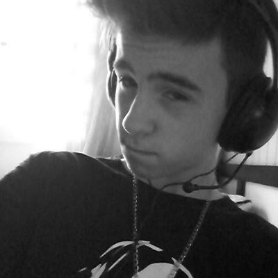 Profile Picture of Carlos Hudson (@card2_card) on Twitter